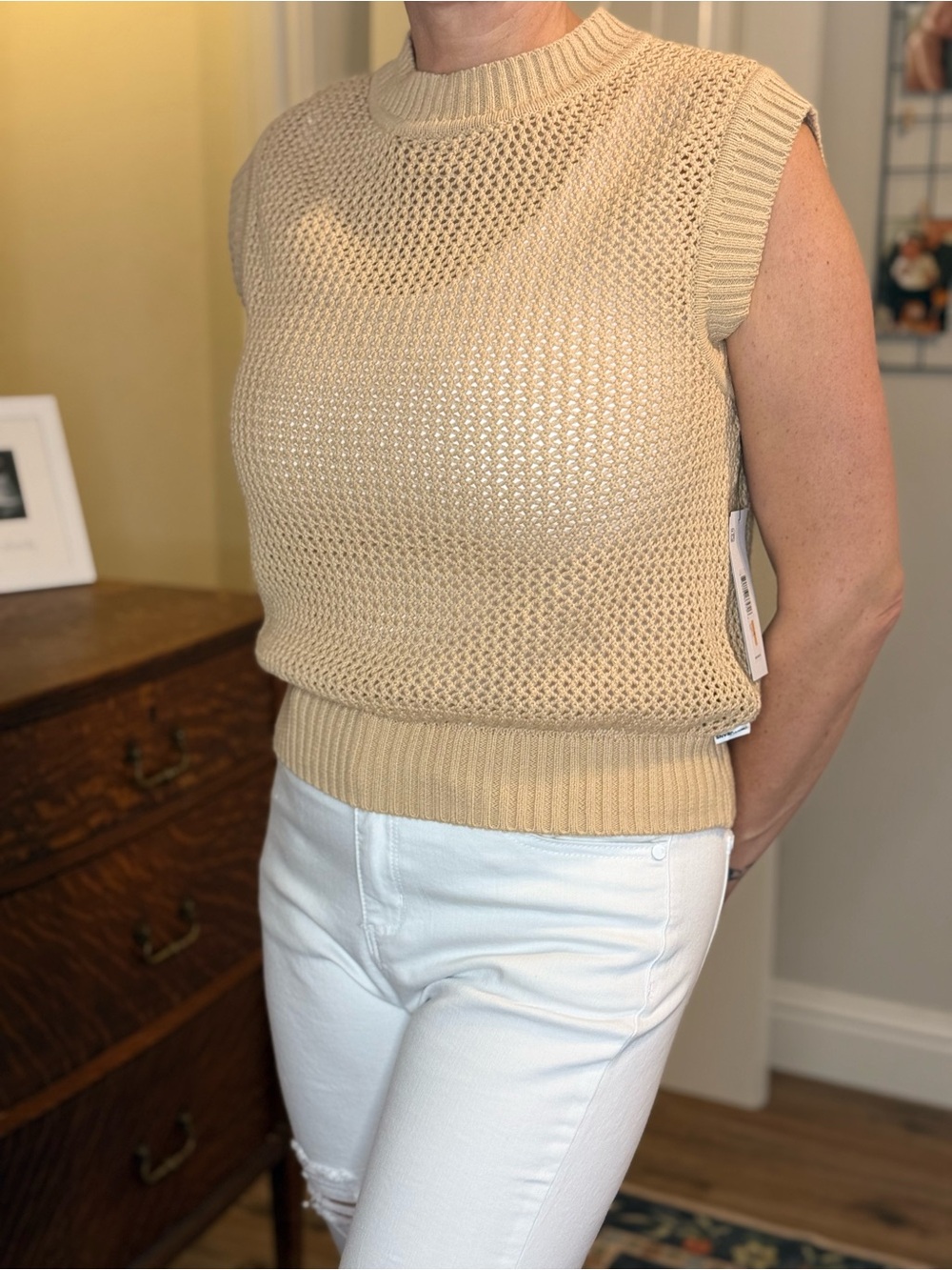 DKNY Jeans Beige Knit Sleeveless Sweater Vest
